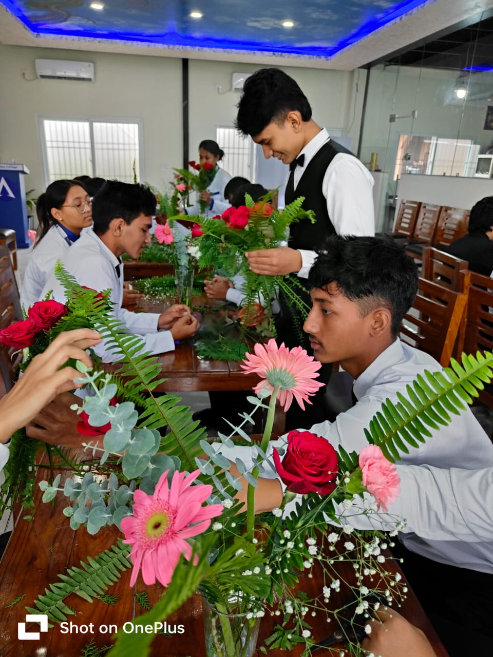 BHM Practical Flower Arrangement Cover Image